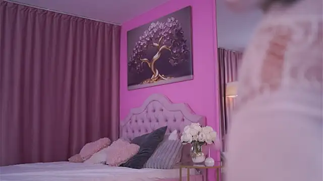 AishaaDevoe online show from April 2026 06:37:01 PM