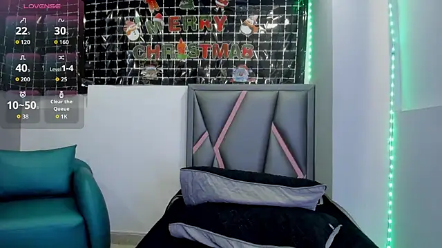 Snapshot of Sofia_villareal chatting on December 2025 12:14:02 PM Sofia villareal online show from December 2025 12:14:02 PM