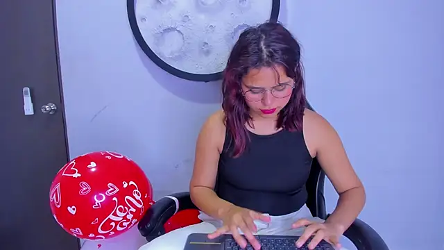 Sofia villareal online show from February 2026 01:09:01 PM