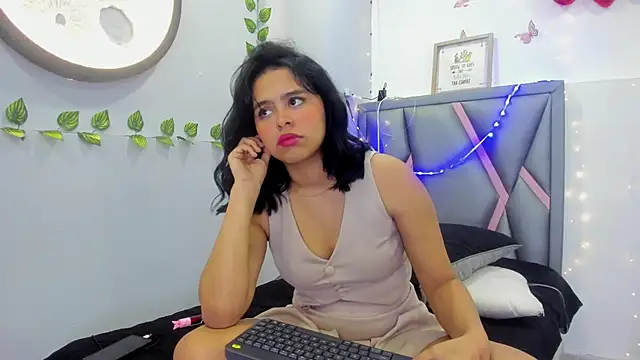 Sofia villareal online show from February 2026 12:48:02 PM