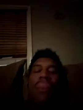 Snapshot of ShakeShaq chatting on October 2025 06:43:02 AM ShakeShaq online show from October 2025 06:43:02 AM