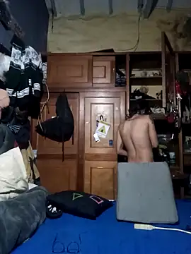 Snapshot of hairy_mannn chatting on December 2025 06:11:01 AM hairy mannn online show from December 2025 06:11:01 AM