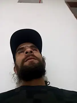 Snapshot of hairy_mannn chatting on January 2026 05:01:01 AM hairy mannn online show from January 2026 05:01:01 AM