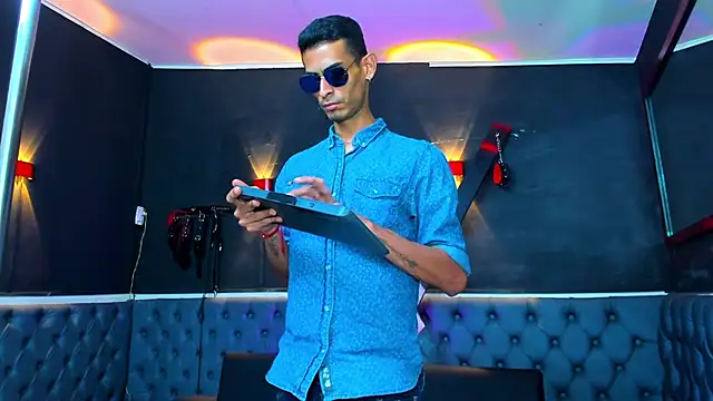 Golldens Dreamss online show from November 2025 11:54:02 AM