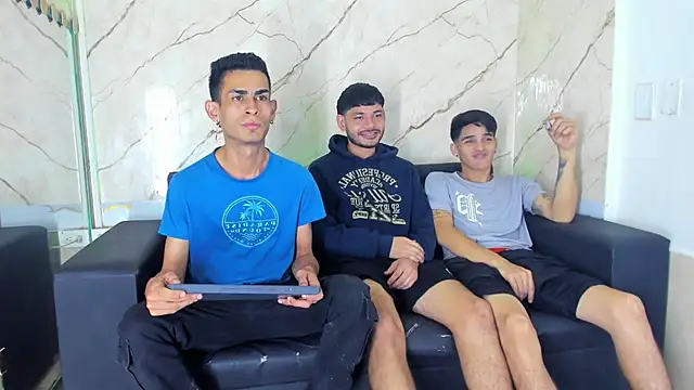 Golldens Dreamss online show from November 2025 01:57:02 PM