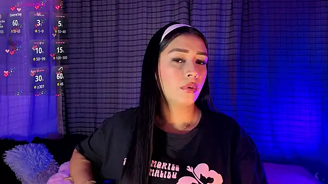 Kayleemorales online show from October 2025 03:32:01 PM