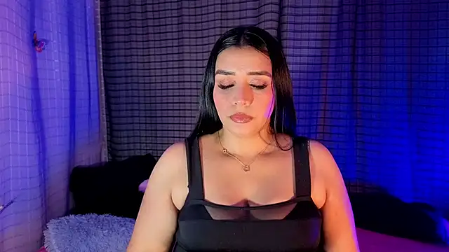 Kayleemorales online show from October 2025 04:17:02 PM