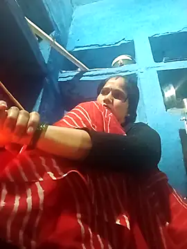 Jooli xx online show from February 2026 02:11:02 PM