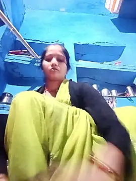 Jooli xx online show from March 2026 01:55:02 AM