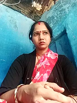 Jooli xx online show from March 2026 03:45:02 AM