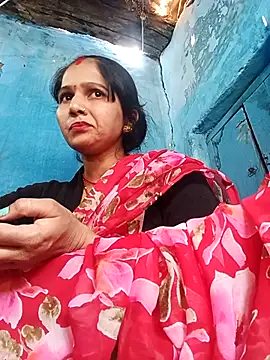 Jooli xx online show from April 2026 06:41:02 AM