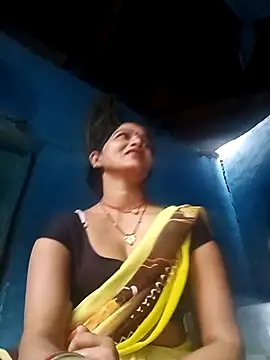 Jooli xx online show from April 2026 12:41:02 PM