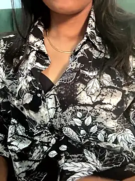 Snapshot of dollyjaan11 chatting on October 2025 11:55:02 AM dollyjaan11 online show from October 2025 11:55:02 AM