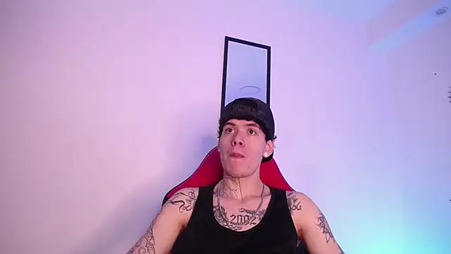 Anhonymus  online show from November 2025 04:01:02 AM