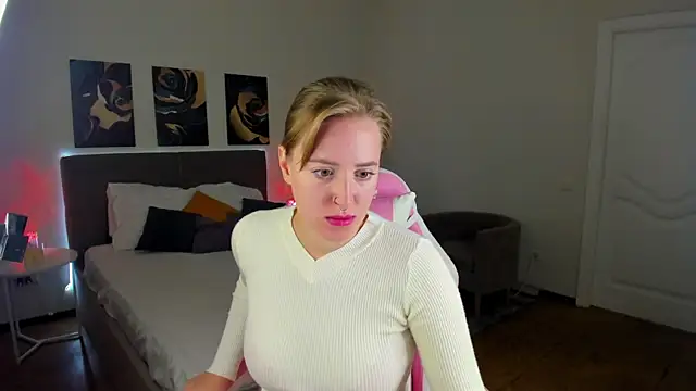 Snapshot of Alice_Cire chatting on September 2025 08:14:02 AM Alice Cire online show from September 2025 08:14:02 AM