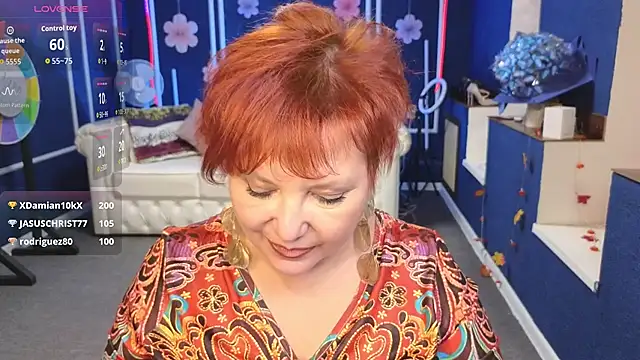 Snapshot of Kira_Kenett chatting on November 2025 06:09:02 PM Kira Kenett online show from November 2025 06:09:02 PM