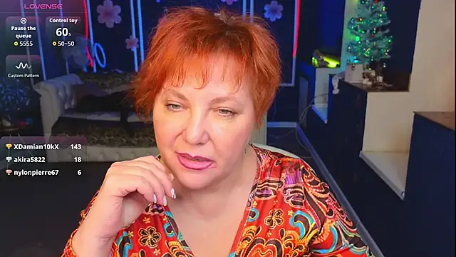 Snapshot of Kira_Kenett chatting on December 2025 03:27:02 PM Kira Kenett online show from December 2025 03:27:02 PM