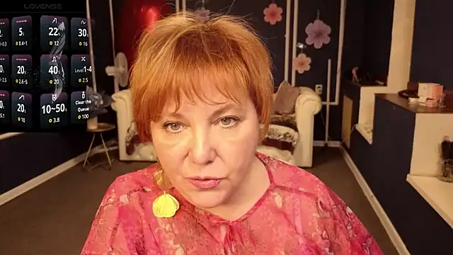 Snapshot of Kira_Kenett chatting on May 2026 05:10:01 PM Kira Kenett online show from May 2026 05:10:01 PM