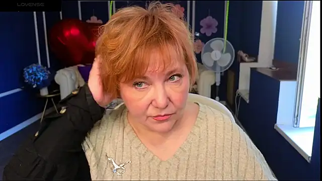 Snapshot of Kira_Kenett chatting on June 2026 05:21:01 AM Kira Kenett online show from June 2026 05:21:01 AM