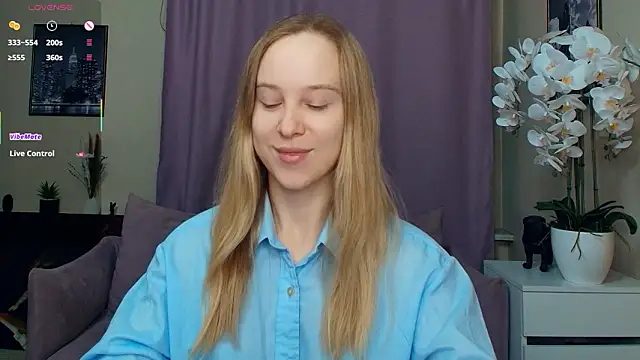 SoonMoor online show from February 2026 07:14:02 PM