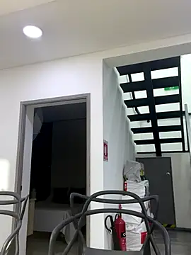 TiffanyyLam online show from November 2025 11:30:01 AM