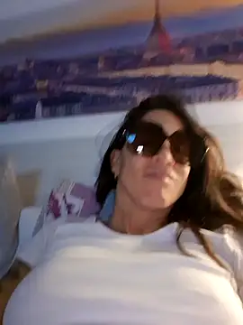 Snapshot of sexy7883 chatting on November 2025 09:57:02 PM sexy7883 online show from November 2025 09:57:02 PM