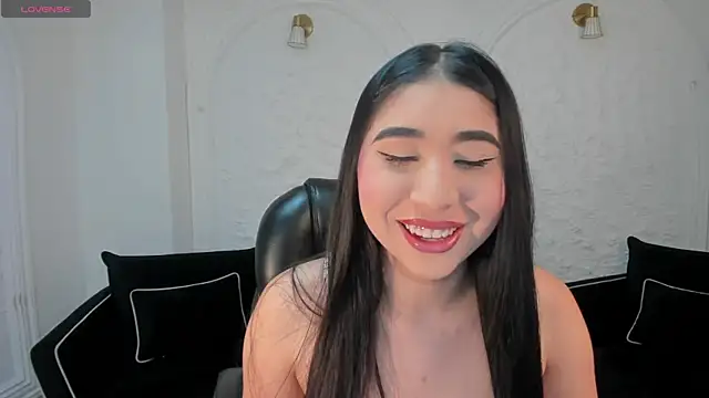 Snapshot of MayaMoretti_ chatting on February 2026 04:20:01 AM MayaMoretti online show from February 2026 04:20:01 AM