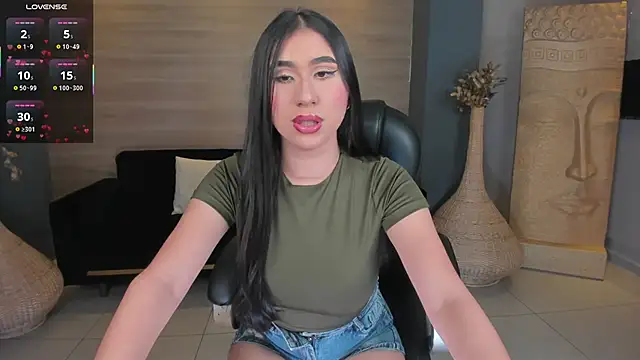 Snapshot of MayaMoretti_ chatting on February 2026 03:14:02 AM MayaMoretti online show from February 2026 03:14:02 AM