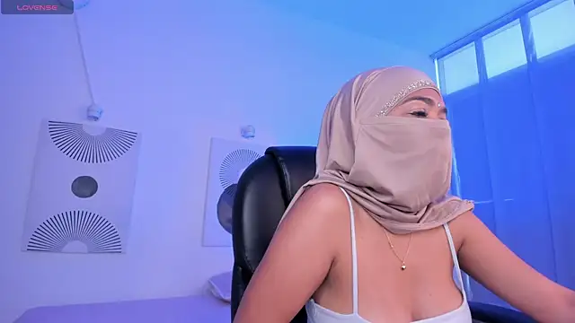 Snapshot of Yuli_arabic chatting on December 2025 08:24:02 PM Yuli arabic online show from December 2025 08:24:02 PM
