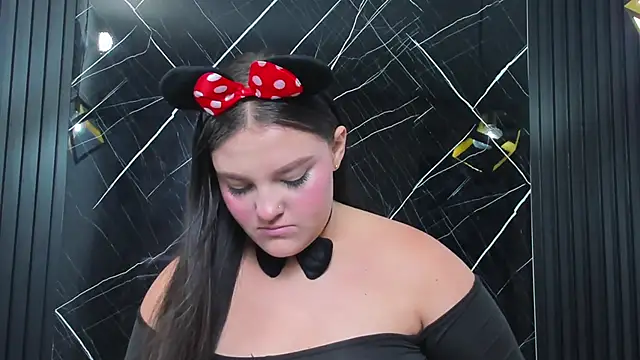 Snapshot of LexaLust chatting on October 2025 11:18:02 AM LexaLust online show from October 2025 11:18:02 AM