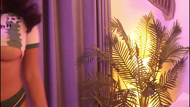 sophie miiuu online show from April 2026 11:09:01 PM