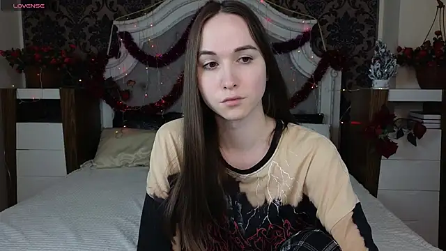 Angeel Kate online show from December 2025 04:43:01 AM