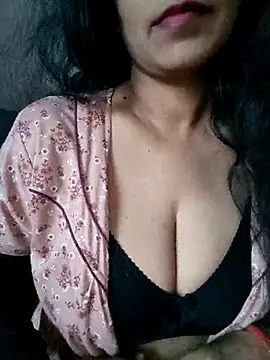 Snapshot of Deepa_Sharma143 chatting on December 2025 02:08:02 AM Deepa Sharma143 online show from December 2025 02:08:02 AM