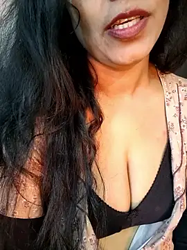 Snapshot of Deepa_Sharma143 chatting on February 2026 02:53:01 AM Deepa Sharma143 online show from February 2026 02:53:01 AM