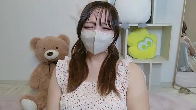 JP Momo o0 online show from October 2025 01:09:01 PM