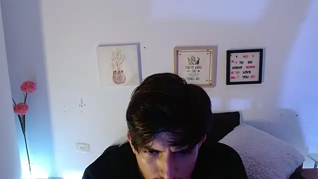 Zyon benet1 online show from September 2025 01:27:01 PM