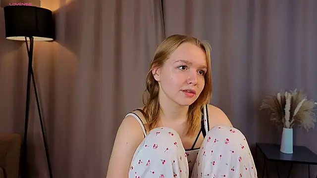 VinnieSerrano online show from October 2025 02:06:01 PM