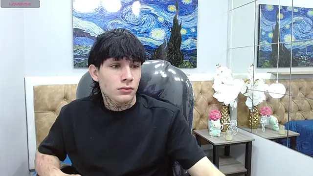 Iantwink18 online show from November 2025 03:16:02 AM