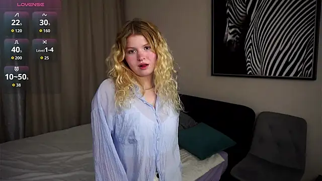 Snapshot of ShontaWasilko chatting on September 2025 05:35:02 PM ShontaWasilko online show from September 2025 05:35:02 PM