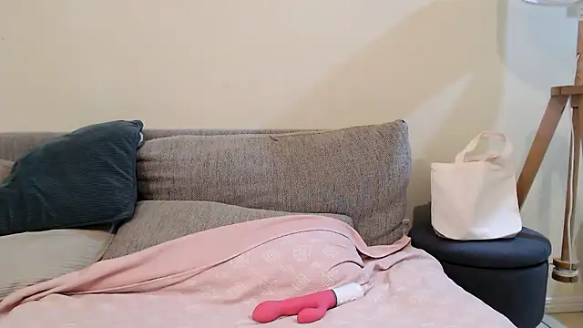 aussiepeaches online show from January 2026 01:43:01 AM