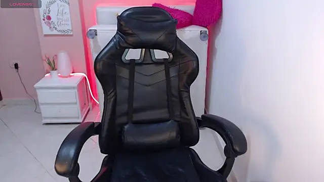 Cherrykissxx online show from October 2025 06:36:02 AM