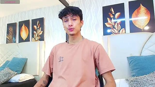 Lean Portman online show from October 2025 08:36:02 PM