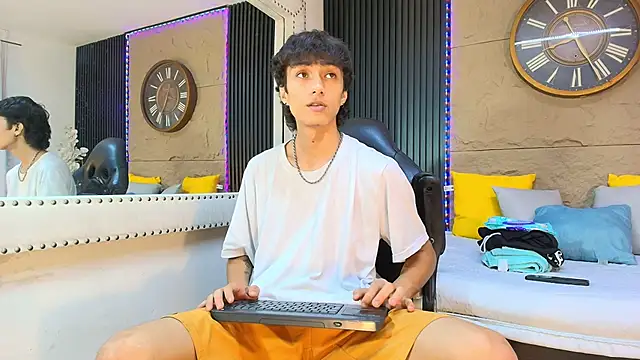 Lean Portman online show from May 2026 01:18:02 PM