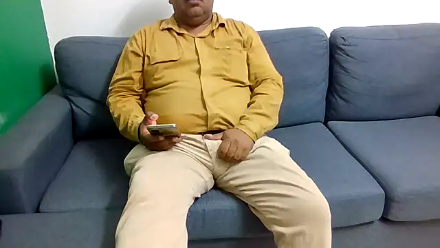 Snapshot of HomHot47 chatting on October 2025 02:30:02 AM HomHot47 online show from October 2025 02:30:02 AM