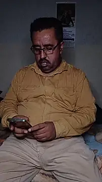 Snapshot of HomHot47 chatting on November 2025 06:12:01 AM HomHot47 online show from November 2025 06:12:01 AM