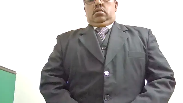 Snapshot of HomHot47 chatting on November 2025 10:01:01 PM HomHot47 online show from November 2025 10:01:01 PM