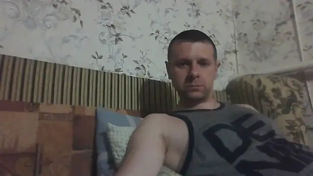 Snapshot of nedstark12 chatting on June 2026 09:30:01 PM nedstark12 online show from June 2026 09:30:01 PM