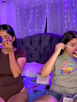 Ashley and Zoe online show from September 2025 06:42:01 PM