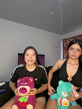 Snapshot of Ashley_and_Zoe chatting on July 2026 09:54:02 PM Ashley and Zoe online show from July 2026 09:54:02 PM