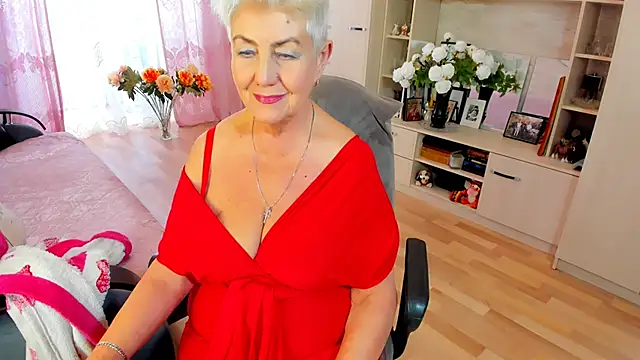 HotandMature online show from February 2026 12:23:01 PM